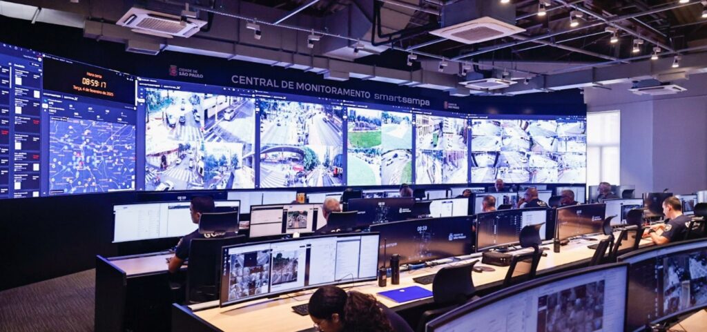 sistema-de-monitoramento-por-cameras-e-reconhecimento-facial-tem-dados-vazados-por-11-meses-em-sao-paulo