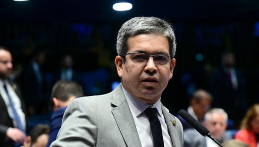 lider-do-governo-no-senado-aciona-conselho-de-etica-contra-flavio-e-pede-perda-de-mandato