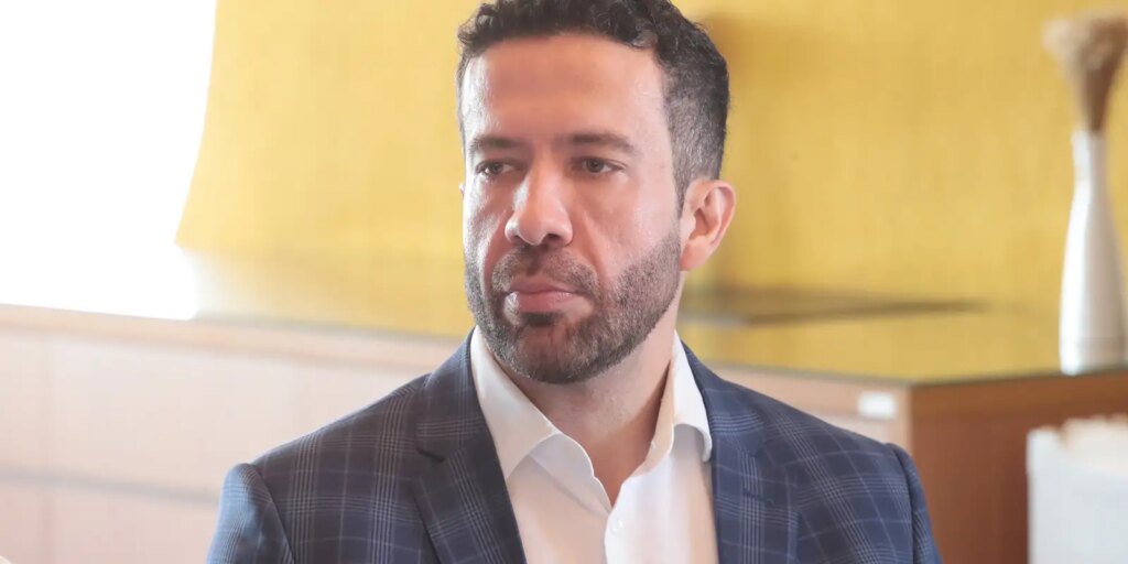 deputado-andre-janones-recebe-alta-hospitalar-em-sao-paulo