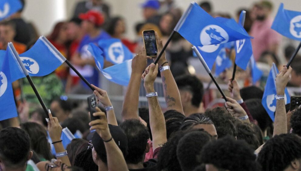 digitais-como-nunca,-jovens-ainda-protagonizam-manifestacoes-de-rua