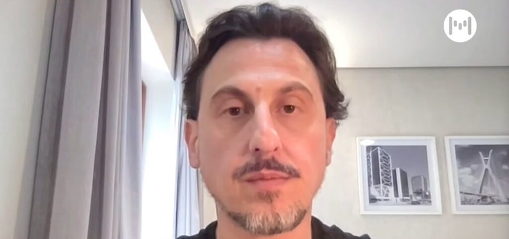 leandro-demori-critica-ofensiva-contra-canais-pro-lula-e-questiona-decisoes-do-tse-a-dois-dias-da-eleicao