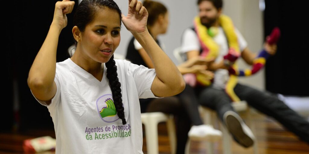 eleitores-surdos-terao-atendimento-em-libras-online-no-2o-turno-em-sp