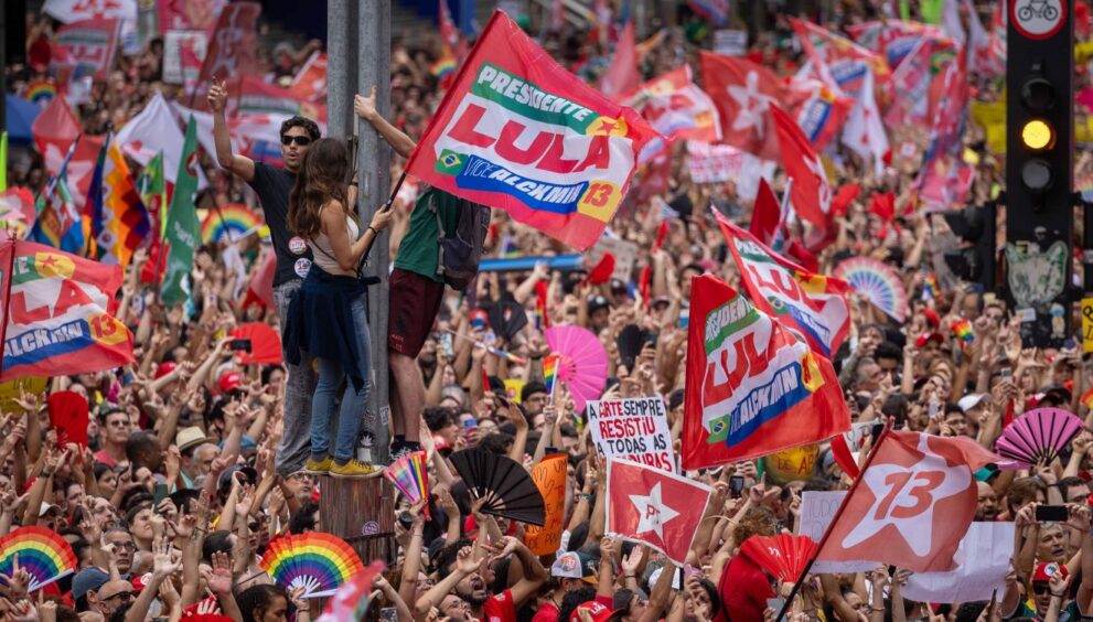 lula-reune-apoiadores-na-avenida-paulista-em-ultimo-ato-antes-do-segundo-turno