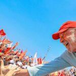 Lula participa de ato em Copacabana
