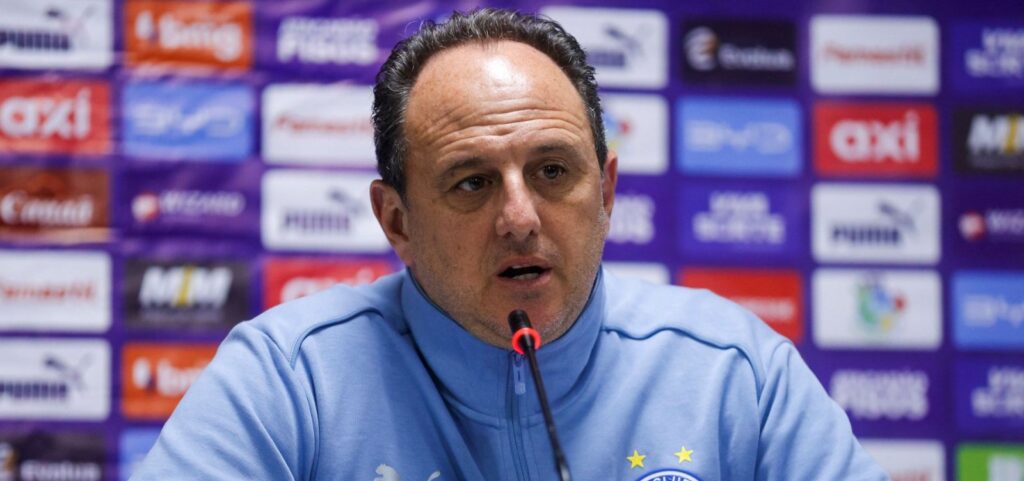 ceni-critica-gramado-apos-empate-do-bahia:-chuva-acabou-com-o-jogo