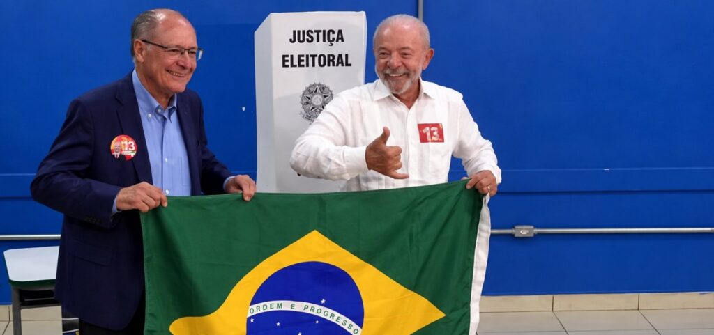 lula-vota-em-sao-bernardo-do-campo-e-agradece-apoio-recebido-na-campanha