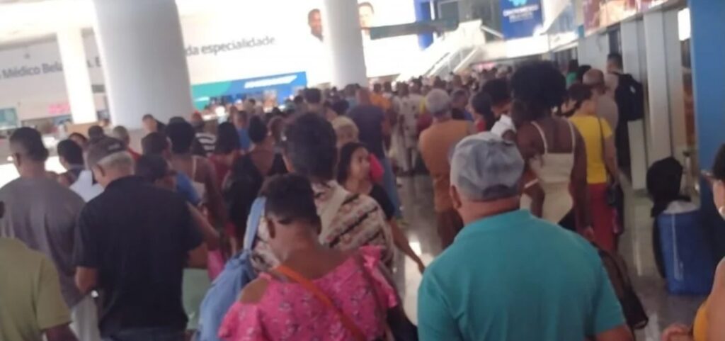 passageiros-sao-informados-de-que-nao-poderao-embarcar-para-o-interior-na-rodoviaria-de-salvador