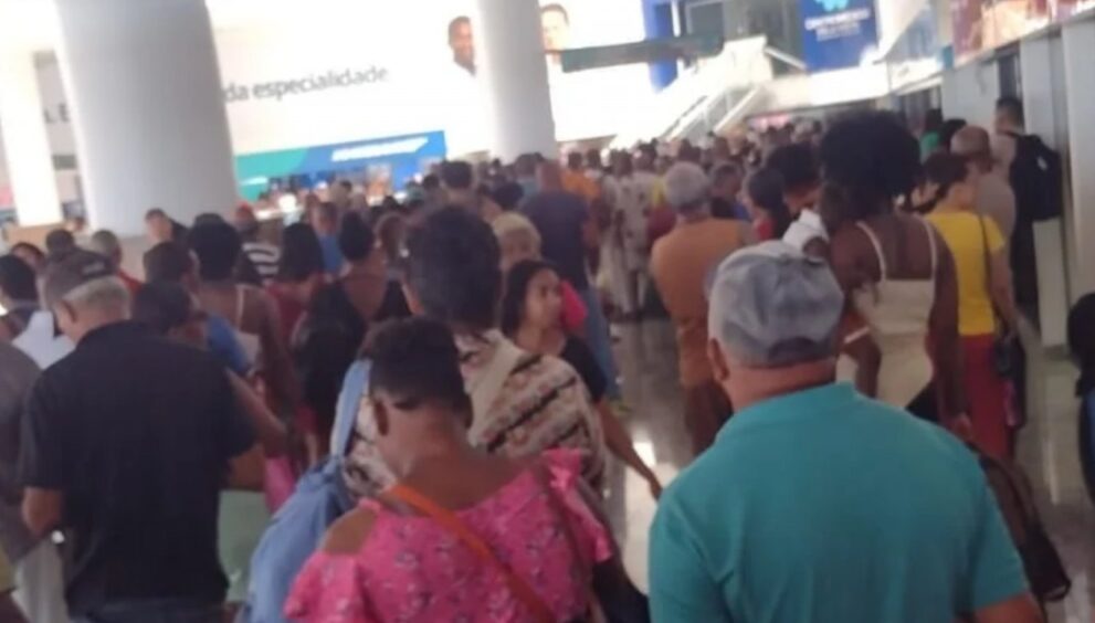 passageiros-sao-informados-de-que-nao-poderao-embarcar-para-o-interior-na-rodoviaria-de-salvador