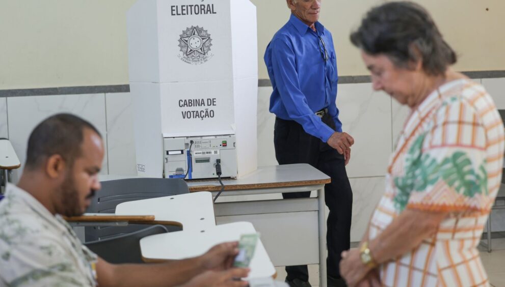 sete-cidades-escolhem-prefeitos-junto-com-segundo-turno-presidencial