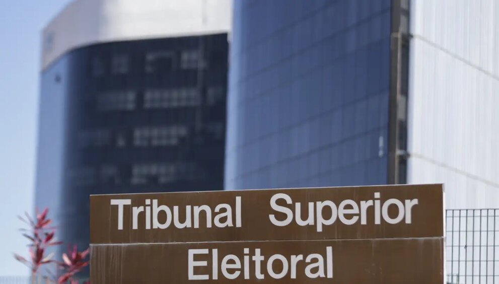 totalizacao-de-votos-e-suspensa-em-todo-o-pais-pelo-tse