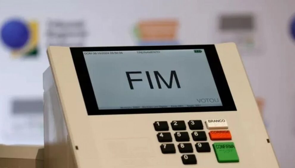 prorrogacao-da-votacao-vale-apenas-para-urnas-ainda-abertas,-diz-zanin
