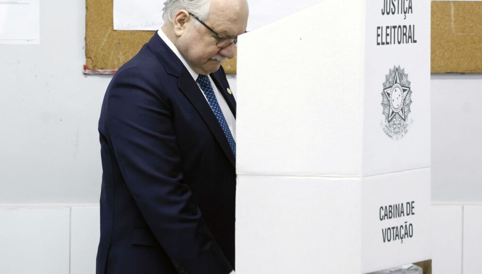 “e-tempo-de-reafirmar-o-respeito-a-vontade-do-povo”,-diz-fachin