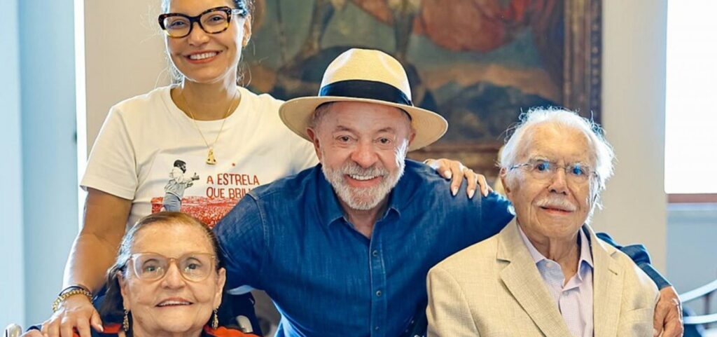 lula-telefona-para-sarney-e-agradece-apoio-durante-campanha-pela-reeleicao