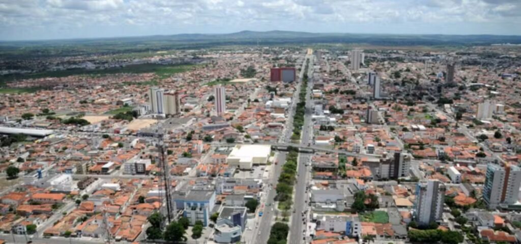 apos-expor-de-forma-ilegal-dados-de-pacientes-com-hiv,-prefeitura-de-feira-recebe-apenas-advertencia