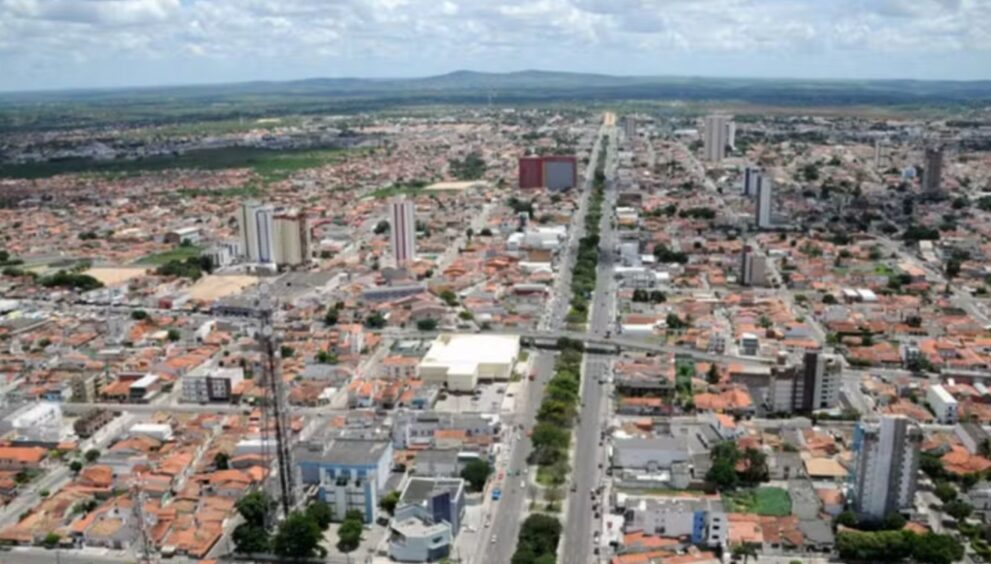 apos-expor-de-forma-ilegal-dados-de-pacientes-com-hiv,-prefeitura-de-feira-recebe-apenas-advertencia