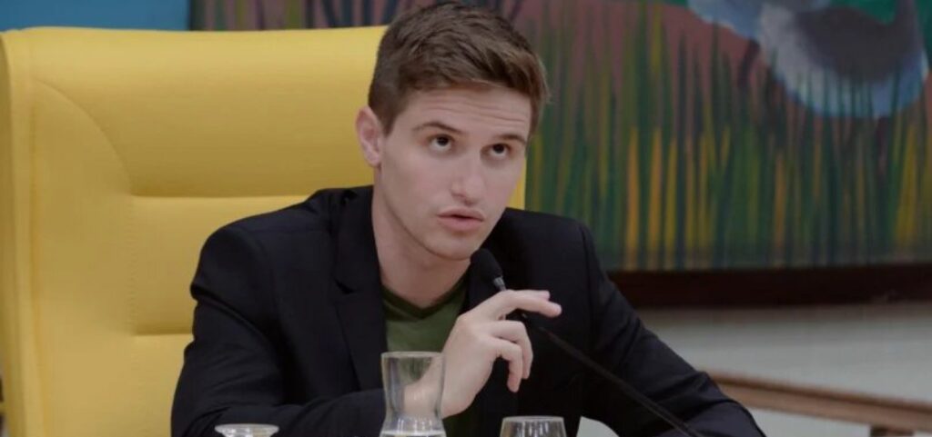 mp-abre-inquerito-contra-lucas-pavanato-por-suspeita-de-injuria-e-discriminacao