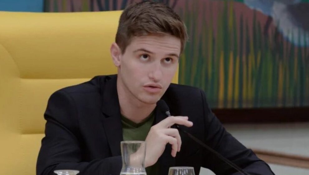 mp-abre-inquerito-contra-lucas-pavanato-por-suspeita-de-injuria-e-discriminacao