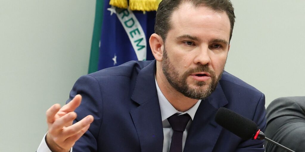 ministerio-da-fazenda-avalia-medidas-para-garantir-a-meta-fiscal