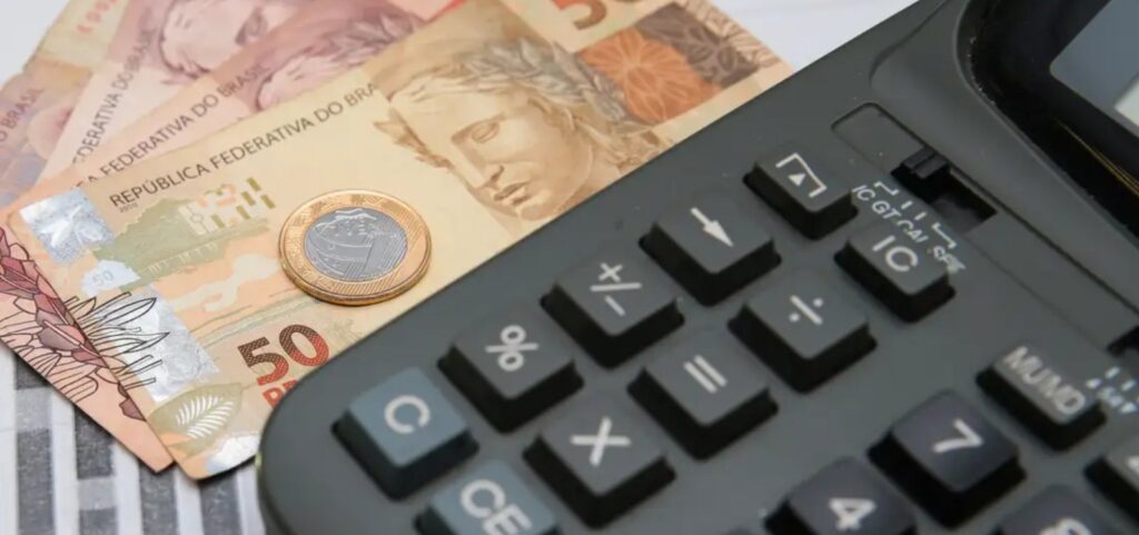 bolsa-e-dolar-dao-sinais-de-acomodacao-apos-queda-no-pos-eleicao