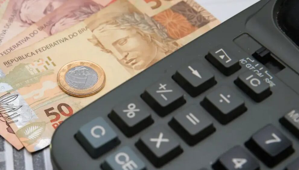 bolsa-e-dolar-dao-sinais-de-acomodacao-apos-queda-no-pos-eleicao