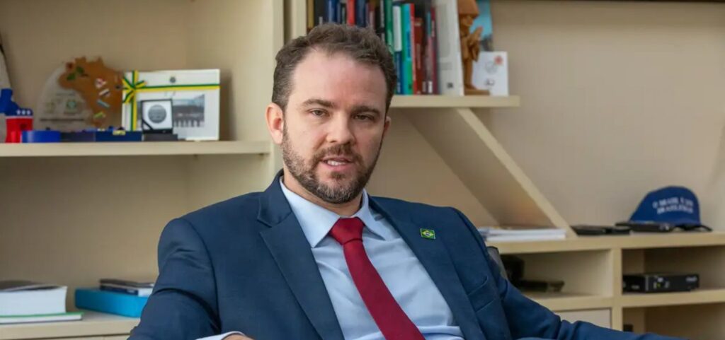 imposto-do-pecado:-fazenda-deve-enviar-projeto-de-regulamentacao-ao-congresso-nesta-semana