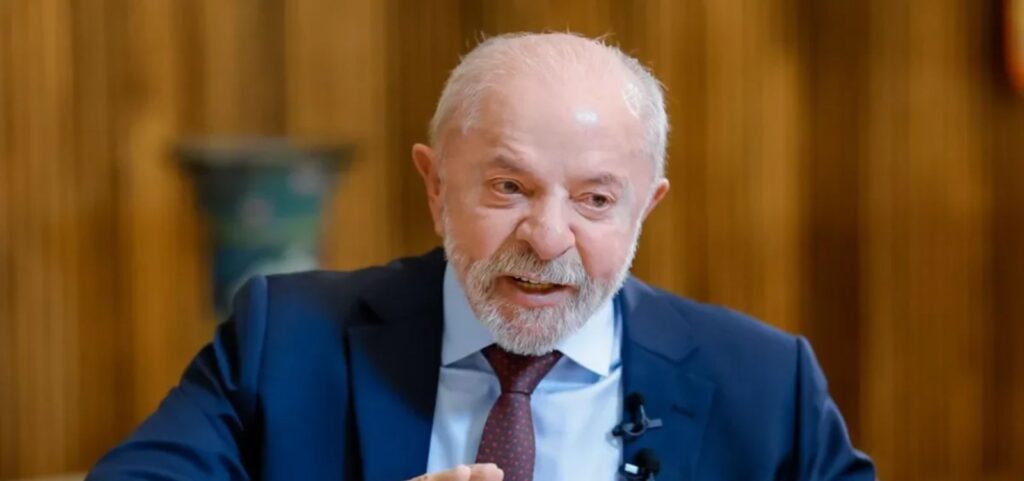 lula-critica-fuga-de-flavio-bolsonaro-do-brasil-apos-derrota-nas-eleicoes:-“quem-nao-deve,-nao-teme”