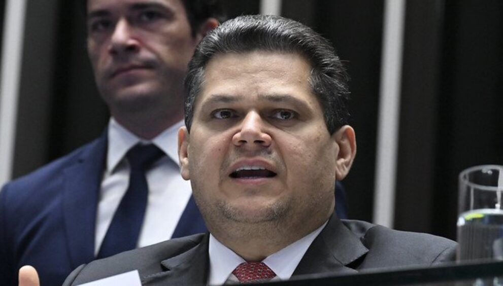 alcolumbre-defende-pacificacao-nacional-e-articula-indulto-a-bolsonaro