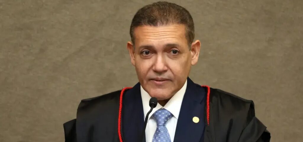 nunes-marques-da-10-dias-para-pgr-avaliar-novo-pedido-de-bolsonaro-contra-condenacao