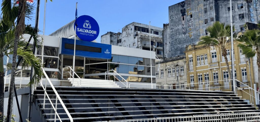 com-dupla-derrota-de-acm-neto,-prefeitura-de-salvador-vira-a-ultima-trincheira-do-carlismo