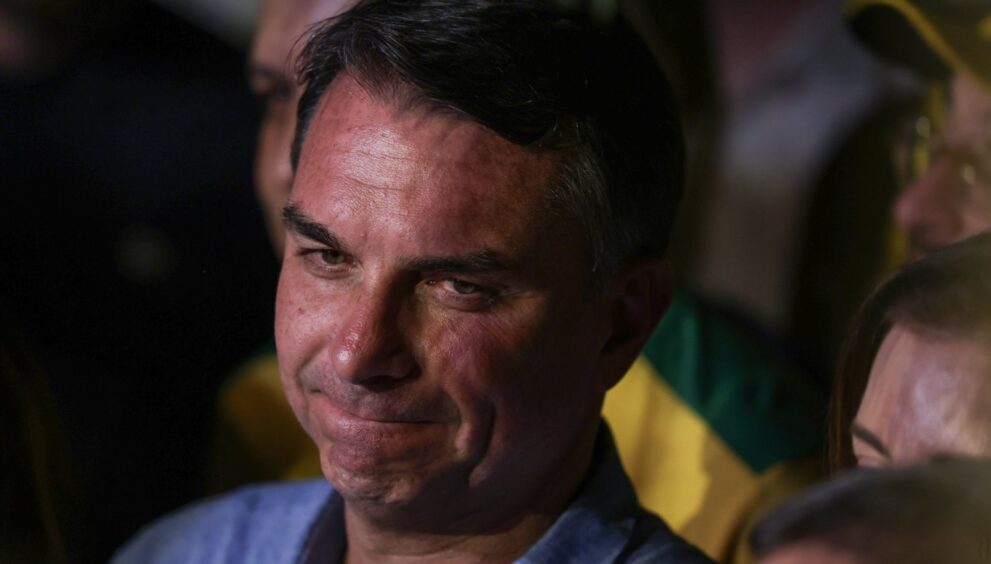 governo-dos-eua-pediu-que-flavio-retirasse-autodeclaracao-de-‘presidente-eleito’-em-carta