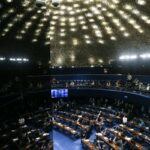Flávio Bolsonaro pede que Moraes seja afastado de caso envolvendo Willer Tomaz